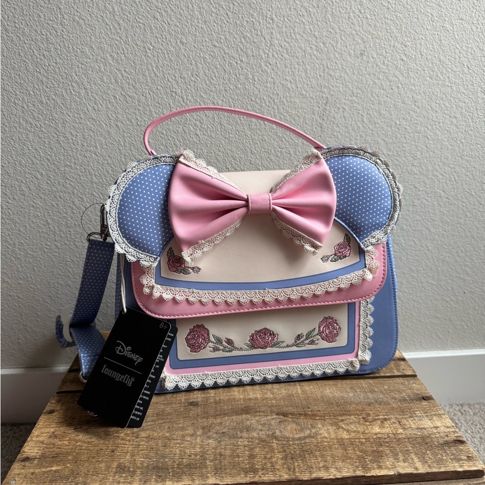 NWT Loungefly Disney Minnie Mouse Floral and Lace Crossbody Bag - Picture 2 of 6